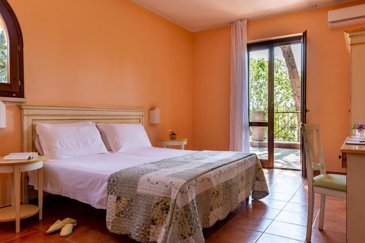 Palazzo Vittoria Hotel Massa Marittima Bagian luar foto