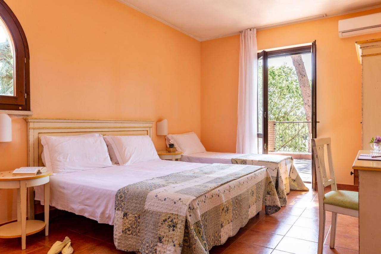 Palazzo Vittoria Hotel Massa Marittima Bagian luar foto