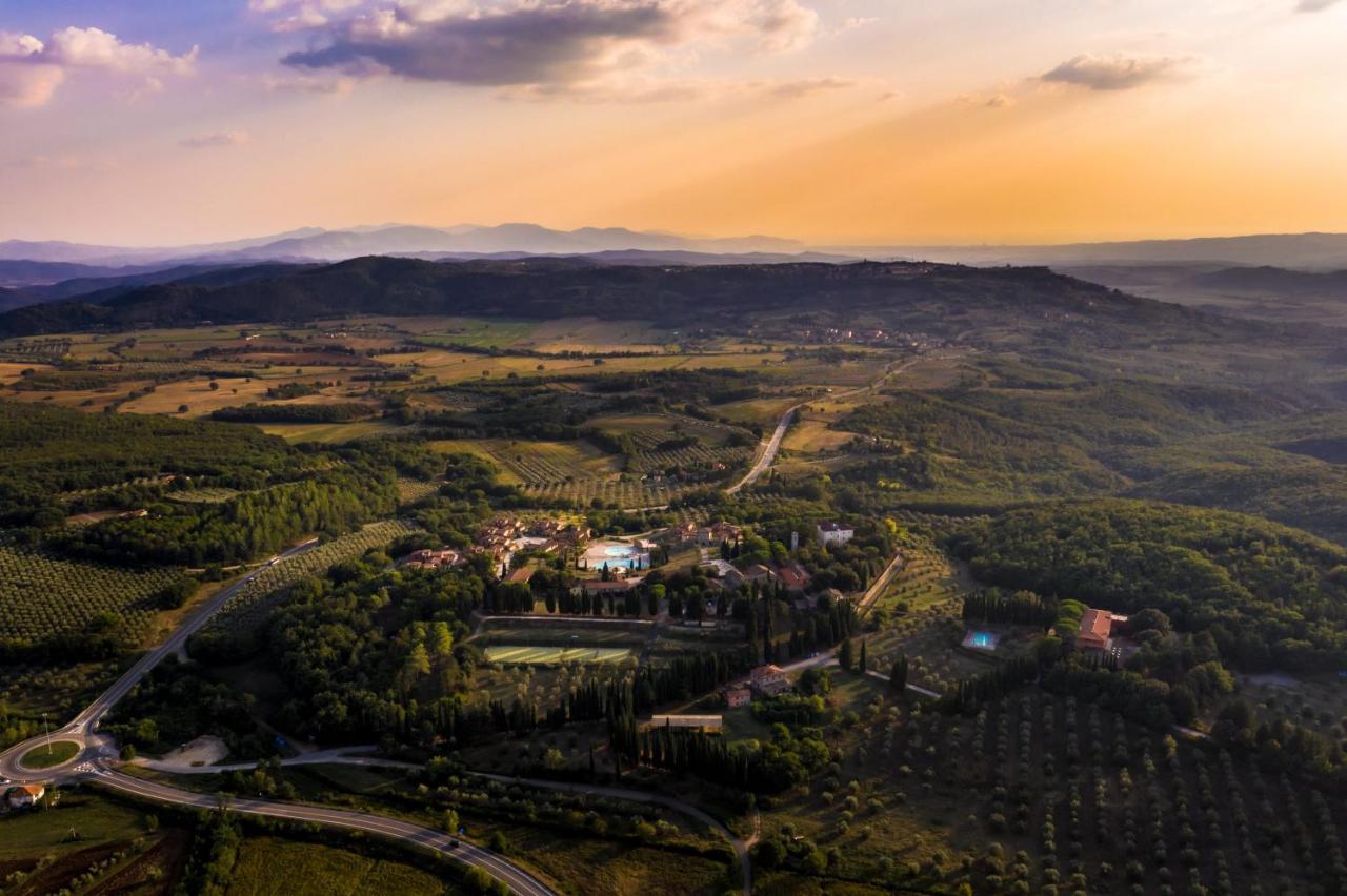 Palazzo Vittoria Hotel Massa Marittima Bagian luar foto